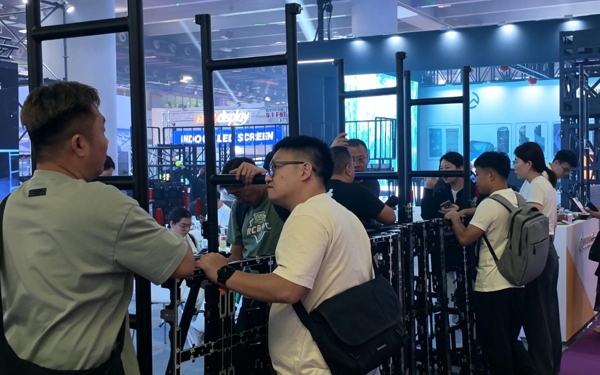 Visitors exploring GF-Truss high precision LED Wall Ground Support Solutions