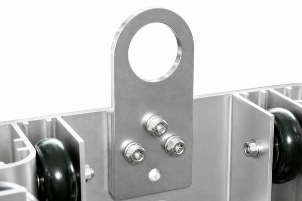 Aluminum truss sleeve block for truss tower system